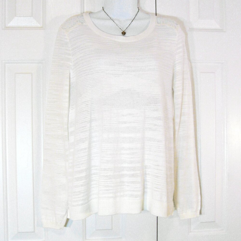 CAbi | 'Sophia' Lace Back Knit Top - Picture 2 of 10